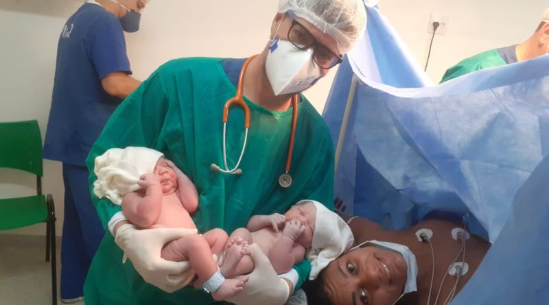 Maternidade de Queimados celebra o primeiro nascimento de gêmeos