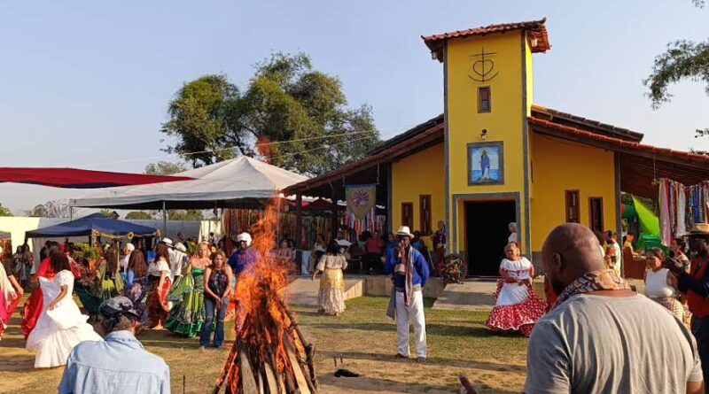 Igreja de Santa Sara Kali - Arquivo ComCausa