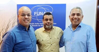 João Carlos, e o vice-presidente FUNARJ, Carlos Janan da FUNARJ Adriano Dias ComCausa