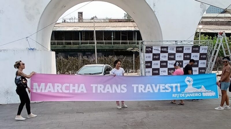 Marcha Trans e Travesti toma conta da Lapa em defesa dos direitos e da visibilidade ComCausa