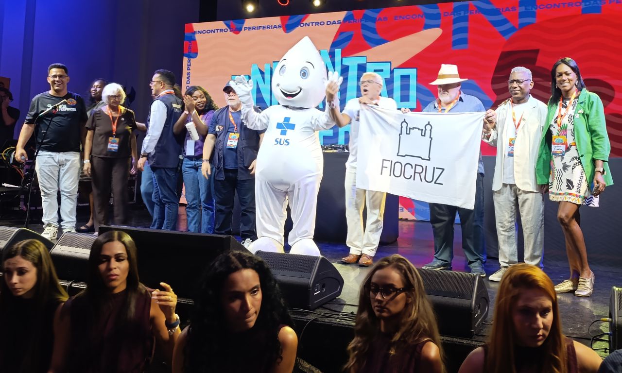 ComCausa recebe Prêmio Periferia Viva em Encontro Nacional do Ministério das Cidades em São Paulo