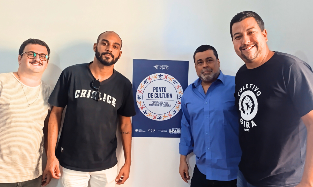 coletivo gira queimados