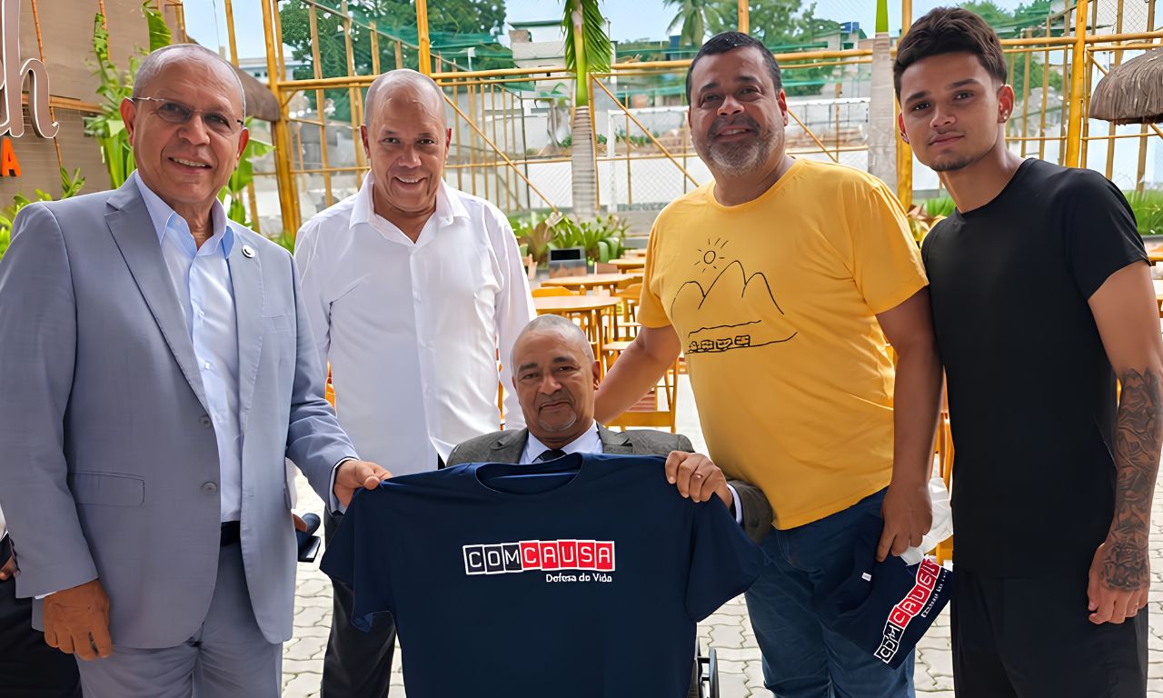 ComCausa participa de homenagem ao embaixador de Cabo Verde e solicita visita institucional à Embaixada em Brasília