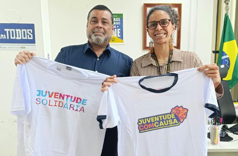 ComCausa é recebida na Secretaria Nacional da Juventude no palácio do Planalto